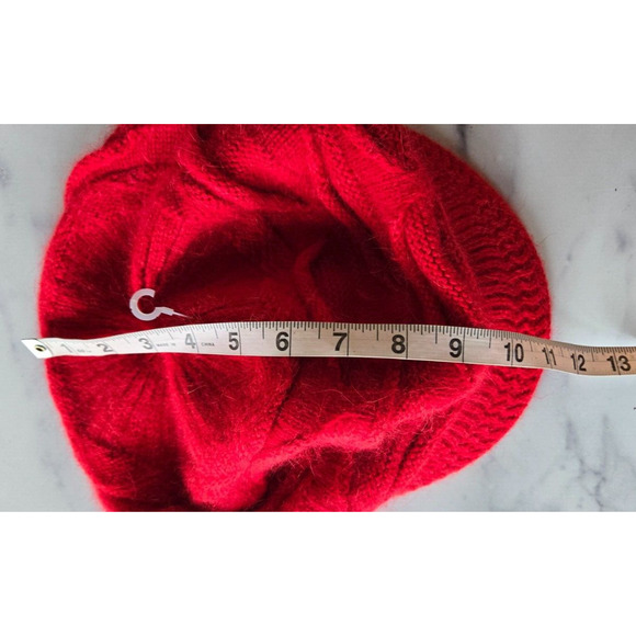 Red Beret Hat Rabbit Hair Cable Knit Newsboy Cap Retro Vintage 90s Y2K Funk - Picture 7 of 8